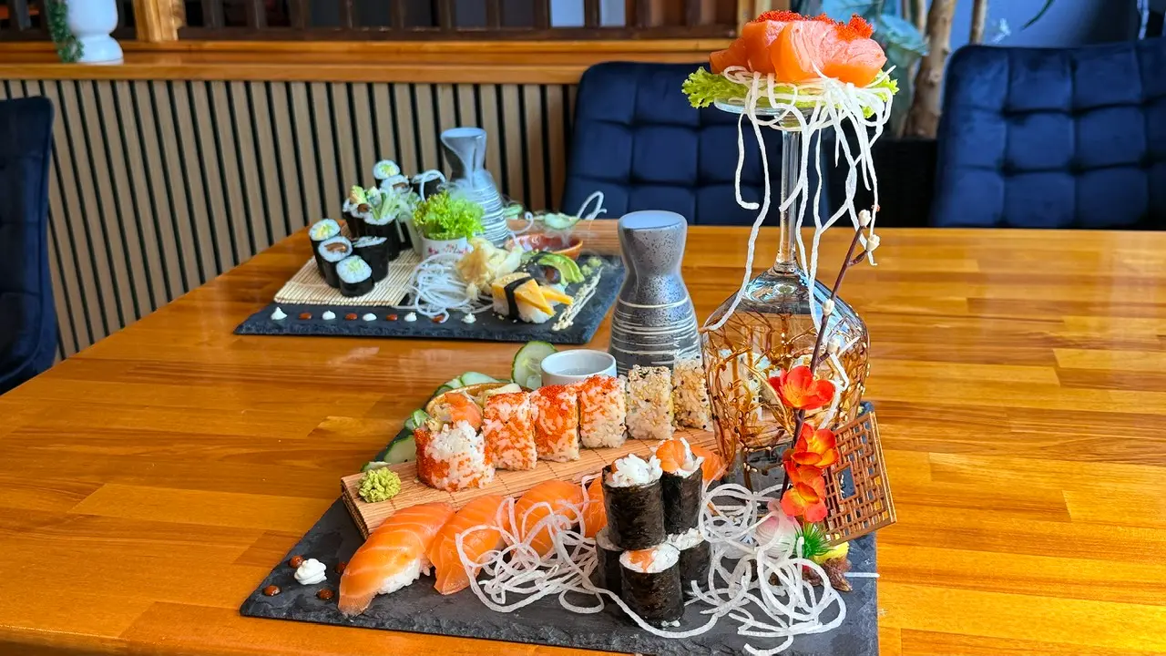 HAMI Restaurant  Vietnamese Cuisine & Sushi Bar